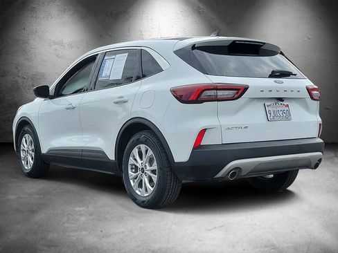 Used 2023 Ford Escape Active w/ Cold Weather Package image 4
