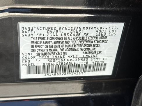 Used 2024 Nissan Sentra SR w/ SR Premium Package FWD image 26