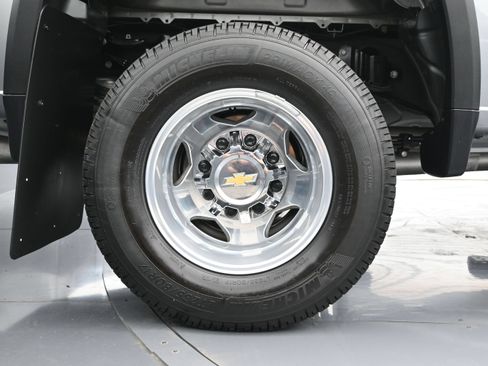 Used 2024 Chevrolet Silverado 3500 LT w/ Texas Edition AWD/4WD image 18
