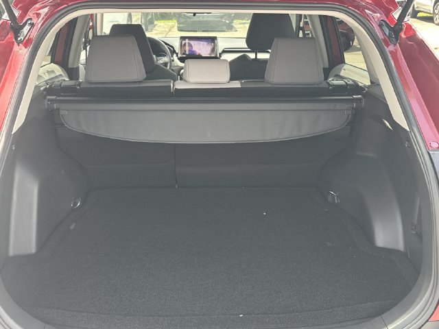 Used 2025 Toyota RAV4 XLE FWD image 10