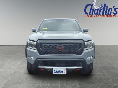Used 2022 Nissan Frontier PRO-4X w/ Technology Package AWD/4WD image 2