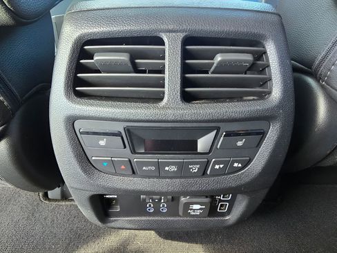 Used 2020 Honda Pilot Elite image 28