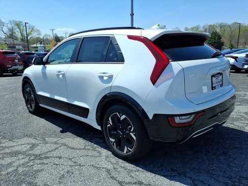New 2026 Kia Niro Wave w/ Wave Preserve Package image 6