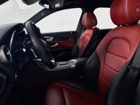 Certified 2022 Mercedes-Benz GLC 300 4MATIC w/ AMG Line image 18