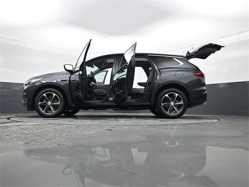 Certified 2020 Buick Enclave Essence w/ LPO, Touring Package image 35