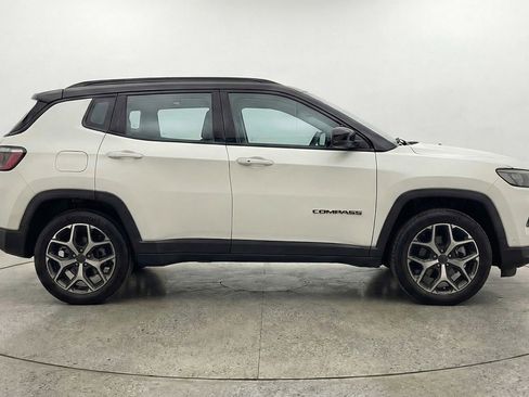 Used 2025 Jeep Compass Limited AWD/4WD image 8