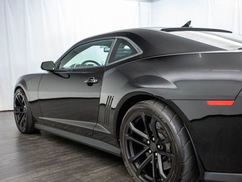 Used 2012 Chevrolet Camaro ZL1 RWD image 27