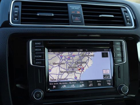 Used 2016 Volkswagen Jetta SEL image 7