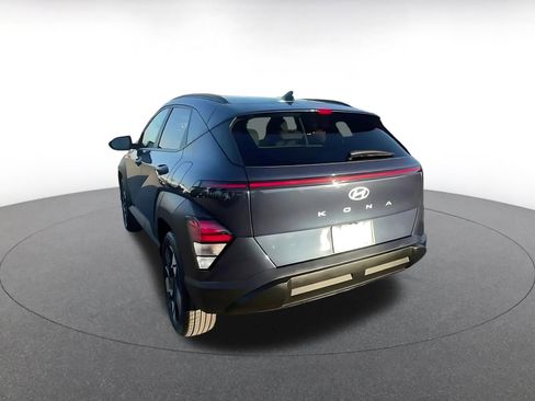 Used 2025 Hyundai Kona SEL image 11