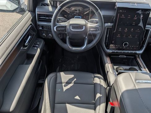 New 2026 GMC Yukon Denali w/ Advanced Technology Package AWD/4WD image 13