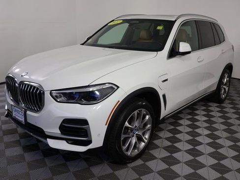 Used 2022 BMW X5 xDrive45e w/ Executive Package image 4