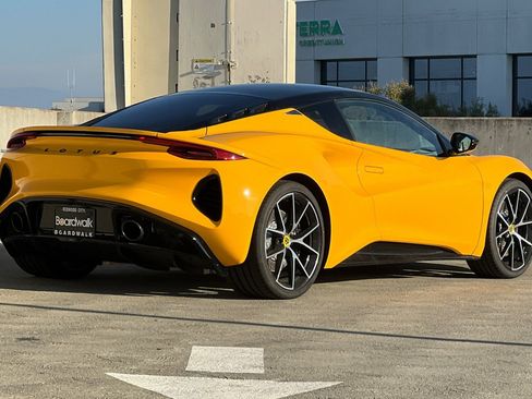New 2025 Lotus Emira image 4