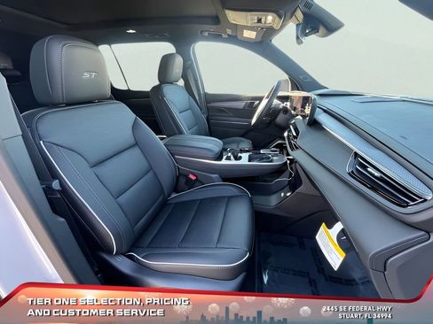 New 2025 Buick Enclave Sport Touring w/ Super Cruise Package image 40