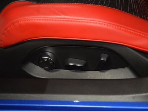 Used 2020 Chevrolet Corvette Stingray Preferred Cpe w/ 2LT Preferred Equipment Group image 38