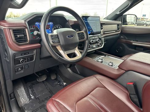 Used 2024 Ford Expedition Max Limited image 12