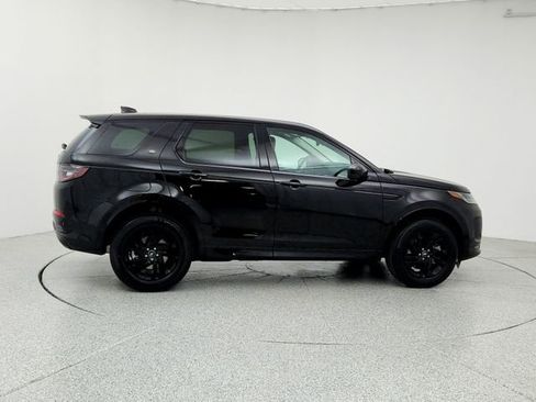 Used 2025 Land Rover Discovery Sport S image 4