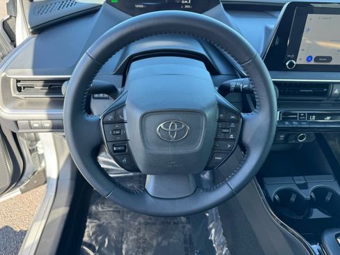 Used 2025 Toyota Prius image 23
