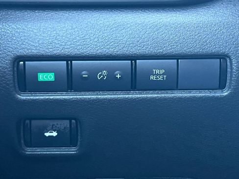 Certified 2025 Nissan Sentra S image 31