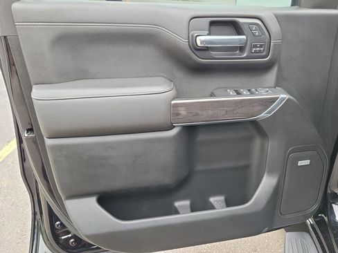 Certified 2021 Chevrolet Silverado 1500 LTZ w/ LTZ Convenience Package II AWD/4WD image 21
