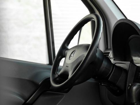 Used 2013 Mercedes-Benz Sprinter 3500 image 11