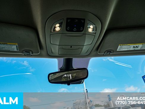 Used 2024 Chrysler Pacifica Touring-L image 59