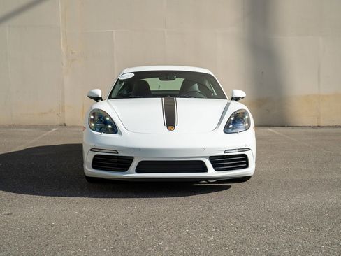 Used 2025 Porsche 718 Cayman Style Edition image 6