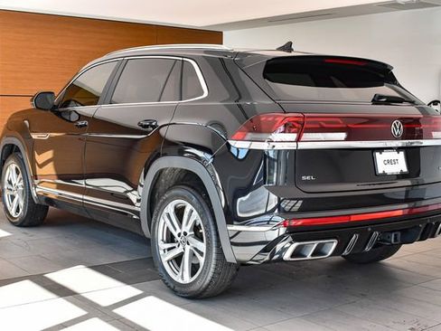 Used 2024 Volkswagen Atlas Cross Sport SEL R-Line AWD/4WD image 8