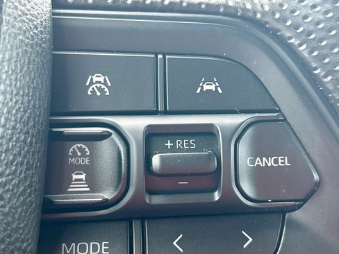 Used 2025 Toyota Tacoma SR5 RWD image 18