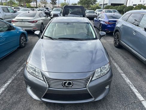 Used 2013 Lexus ES 350 w/ Luxury Pkg image 12