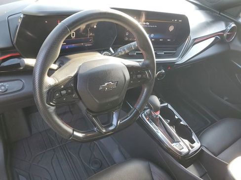 Used 2024 Chevrolet Trax RS w/ Driver Confidence Package image 17