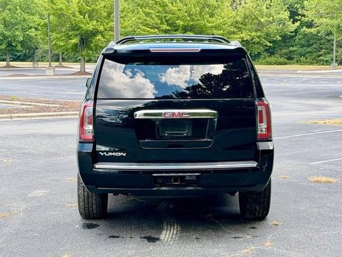 Used 2017 GMC Yukon Denali AWD/4WD image 6