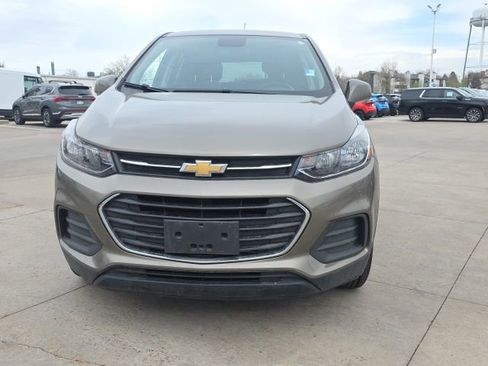 Used 2021 Chevrolet Trax LS w/ Tint and Cruise Package image 2