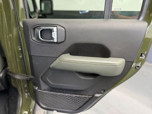 Used 2024 Jeep Wrangler High Altitude AWD/4WD image 22