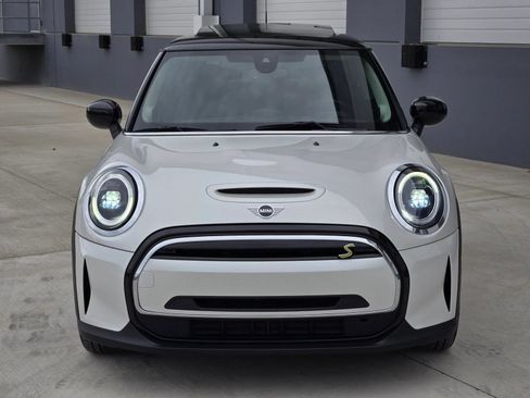 Used 2024 MINI Cooper SE FWD image 3