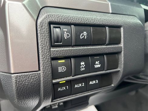 Used 2024 Toyota Tacoma TRD Off-Road image 14