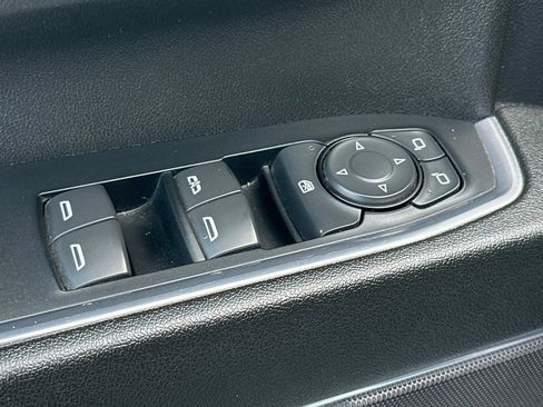 Used 2024 Chevrolet Silverado 2500 LT AWD/4WD image 12
