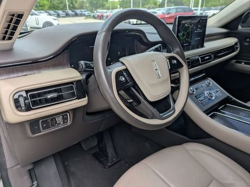 Used 2023 Lincoln Aviator Reserve w/ Equipment Group 201A image 13