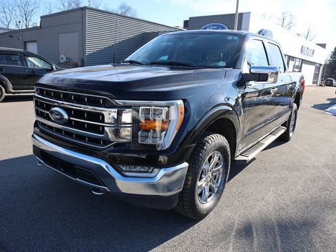 Used 2023 Ford F150 Lariat w/ Trailer Tow Package image 3