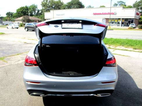 Used 2021 Mercedes-Benz E 350 4MATIC Sedan w/ Premium Package image 33