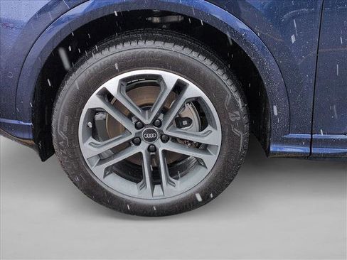 Used 2025 Audi Q5 Premium w/ 19" Wheel Package image 30