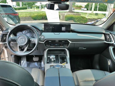 Used 2025 MAZDA CX-90 3.3 Turbo w/ Preferred Package AWD/4WD image 20