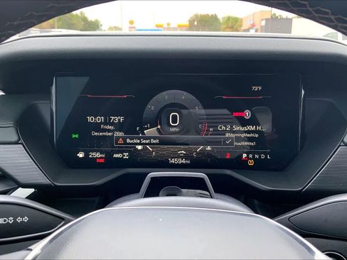 Used 2025 GMC Acadia AT4 w/ Super Cruise Package image 25