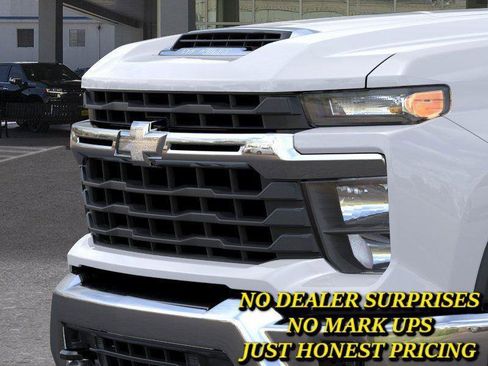 New 2026 Chevrolet Silverado 2500 LT AWD/4WD image 13