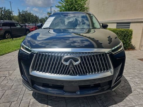 Certified 2026 INFINITI QX60 Luxe w/ Cargo Package FWD image 2