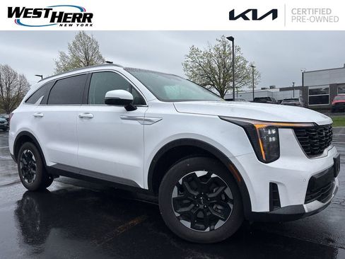 Certified 2024 Kia Sorento S w/ Panoramic Sunroof Package AWD/4WD image 1