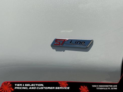 Used 2025 Ford Explorer ST-Line w/ ST-Line Street Pack AWD/4WD image 38