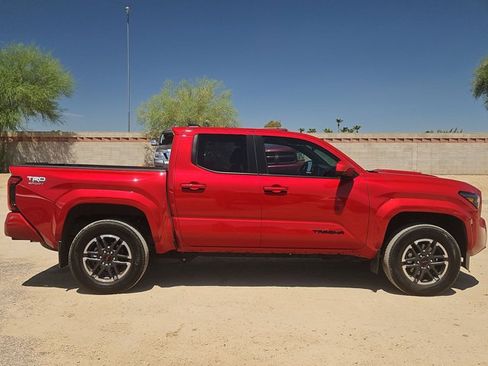 Used 2024 Toyota Tacoma TRD Sport RWD image 4