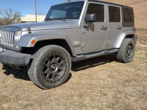 Used 2014 Jeep Wrangler Unlimited Sahara w/ Max Tow Package image 2