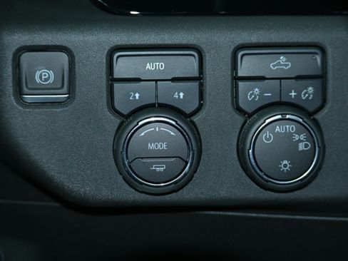 Used 2023 Chevrolet Silverado 1500 LT image 26