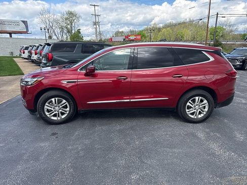 Used 2020 Buick Enclave Essence w/ Sound and Sites Package image 4